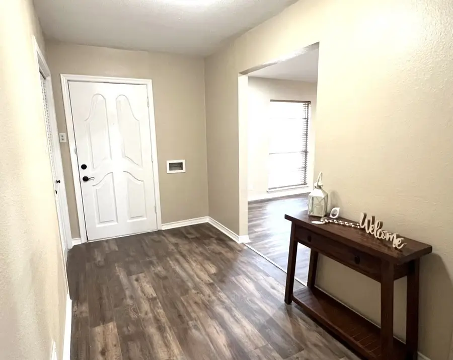 800 Western Hills Drive, Sherman, TX 75092 - Image #3