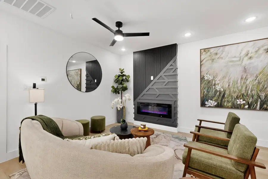 2411 Hooper Street, Dallas, TX 75215 - Image #2