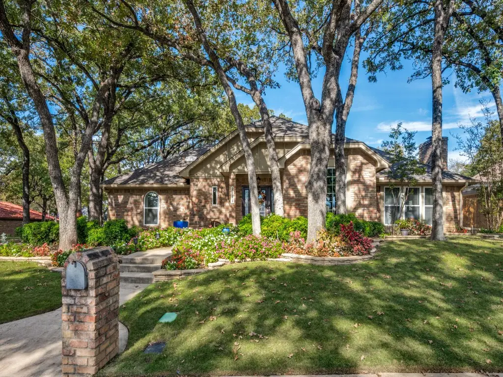 2111 Riverforest Court, Arlington, TX 76017 - Image #1
