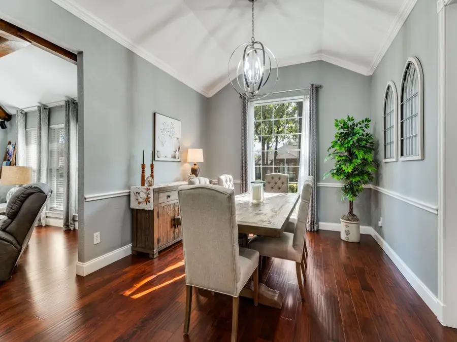 2111 Riverforest Court, Arlington, TX 76017 - Image #3