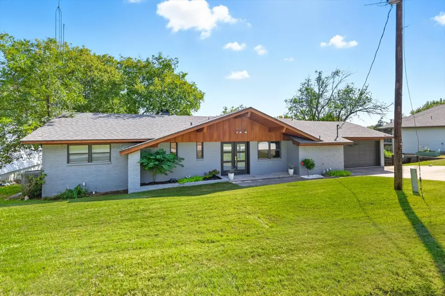 80 Bayside Circle, Gainesville, TX 76240 - Image #3