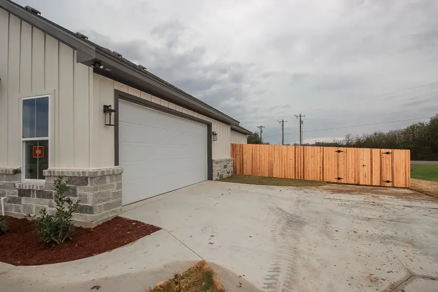 114 Salt Creek Road, Lorena, TX 76655 - Image #2