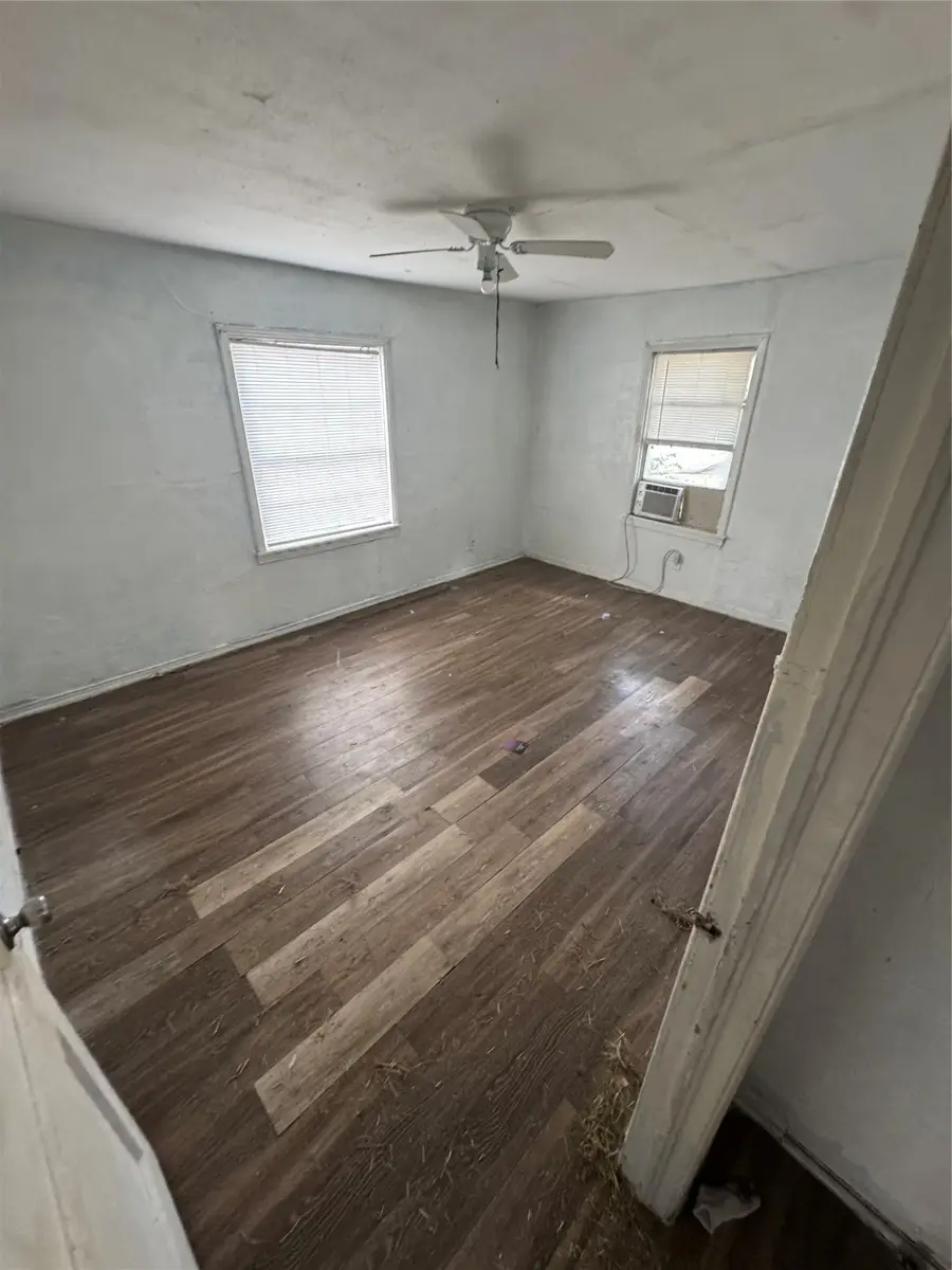 511 Ave J, Dallas, TX 75203 - Image #2