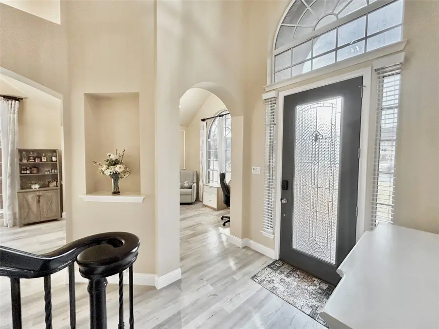 2122 Trickling Creek Drive, Garland, TX 75041 - Image #3