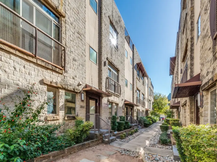 2947 Thomas Avenue, Dallas, TX 75204 - Image #2