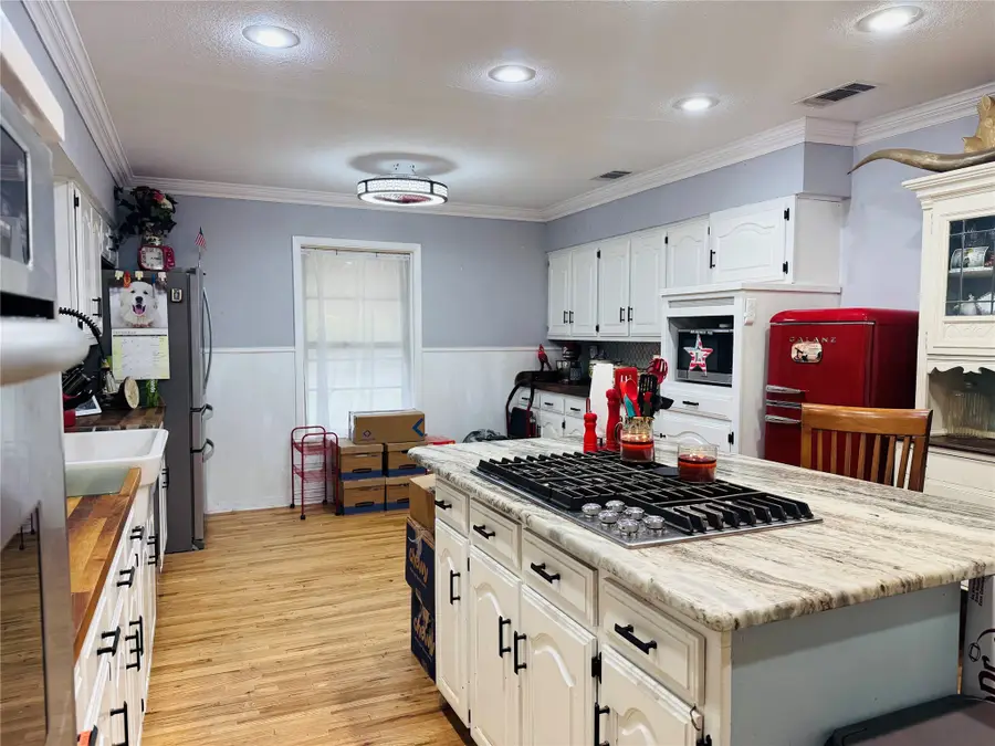 431 County Road 2715, Mount Pleasant, TX 75455 - Image #2