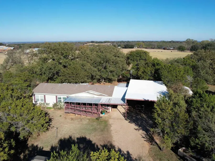 1170 Darrel Avenue, Glen Rose, TX 76043 - Image #2