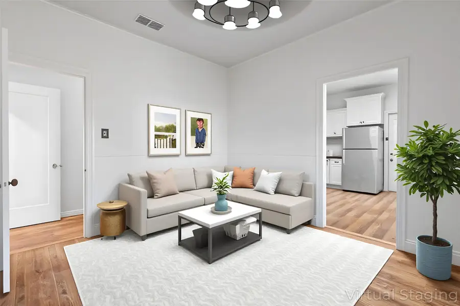 204 W Jones Street, Longview, TX 75602 - #3