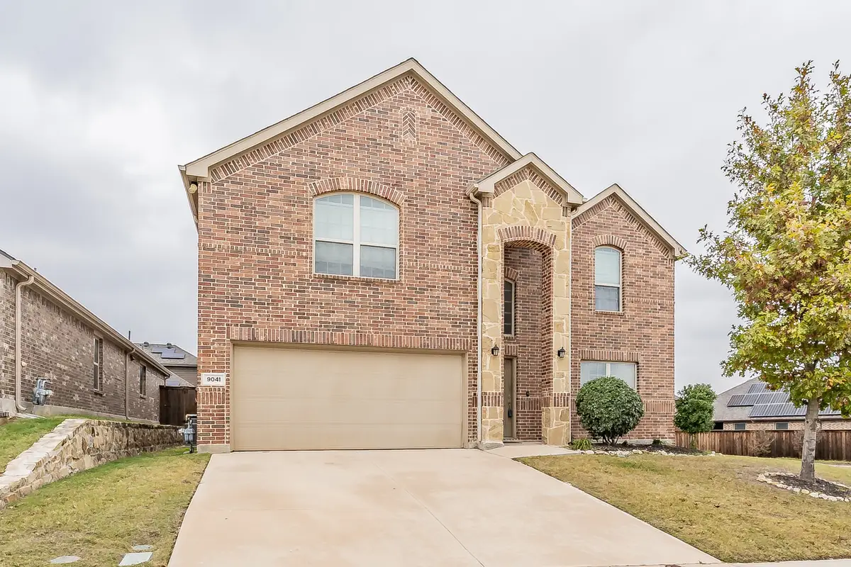 9041 Bronze Meadow Drive, Fort Worth, TX 76131 - Image #1