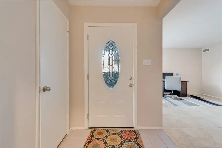 805 Edgefield Drive, Richardson, TX 75080 - Image #3