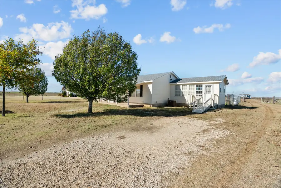 7624 County Road 916, Godley, TX 76044 - Image #3