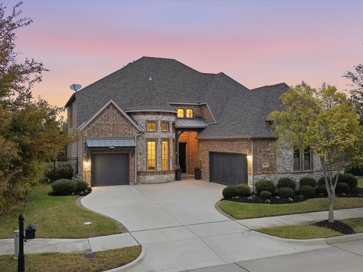 1015 Prairie Ridge Lane, Arlington, TX 76005 - Image #1