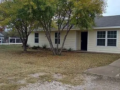 701 Matthews, Albany, TX 76430 - Image #1