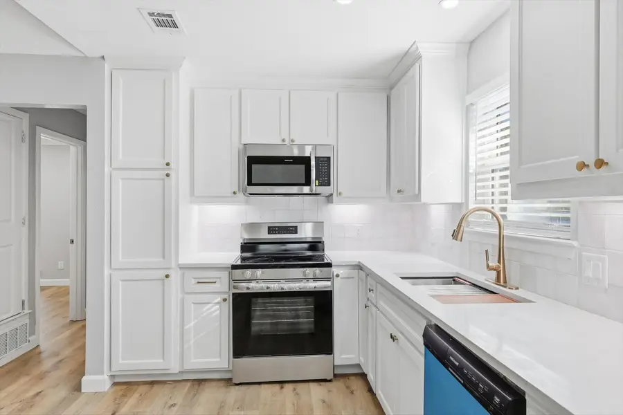 6417 Kennedy Court, Watauga, TX 76148 - Image #3