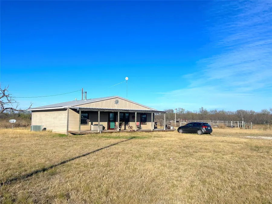 198 Tilda Jane Lane, Graham, TX 76450 - Image #2