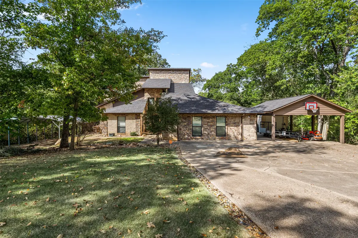 632 Susan Road, Gladewater, TX 75647 - Image #1