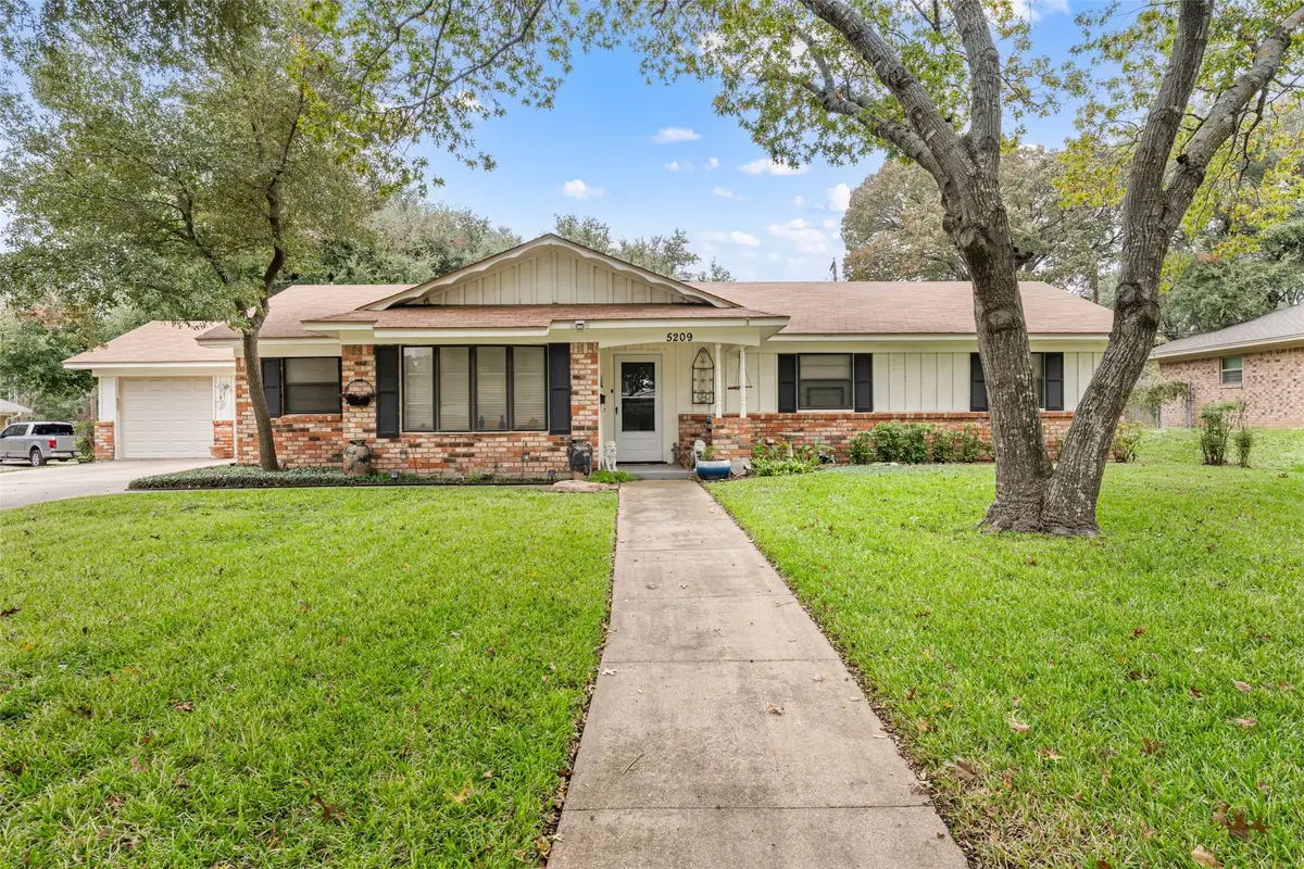 5209 Live Oak Avenue, Waco, TX 76710 - Image #1