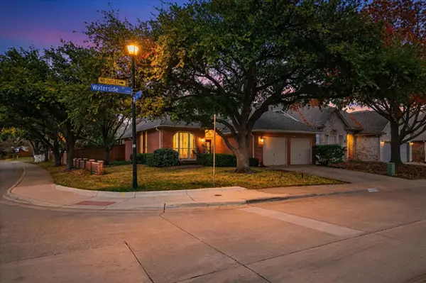 3765 Waterside Court, Addison, TX 75001