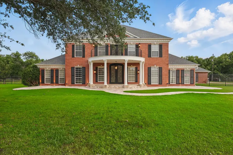 6260 Oak Hollow Drive, Burleson, TX 76028 - Image #3