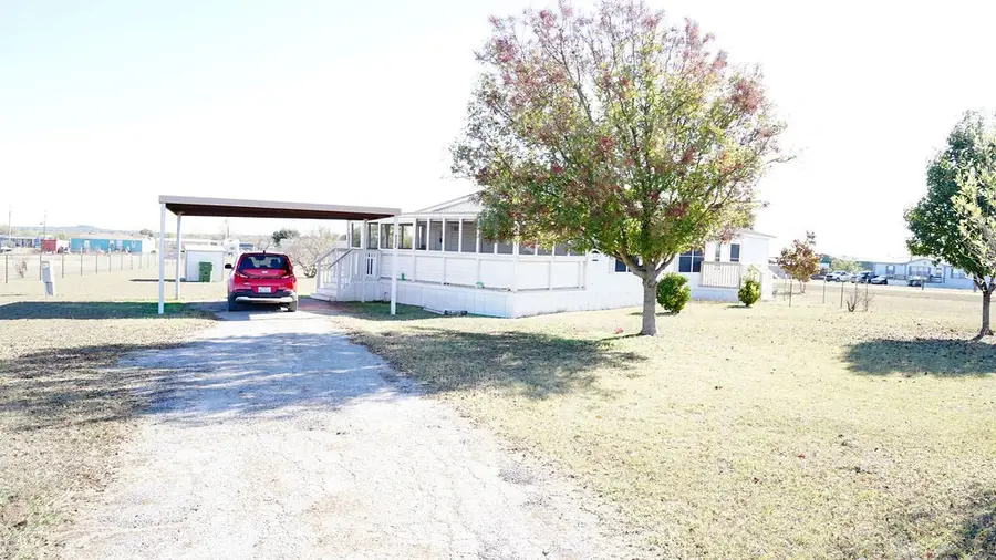 6500 Berry Grove Lane, Joshua, TX 76058 - Image #3