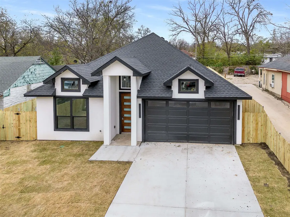 2827 Fernwood Avenue, Dallas, TX 75216 - Image #1