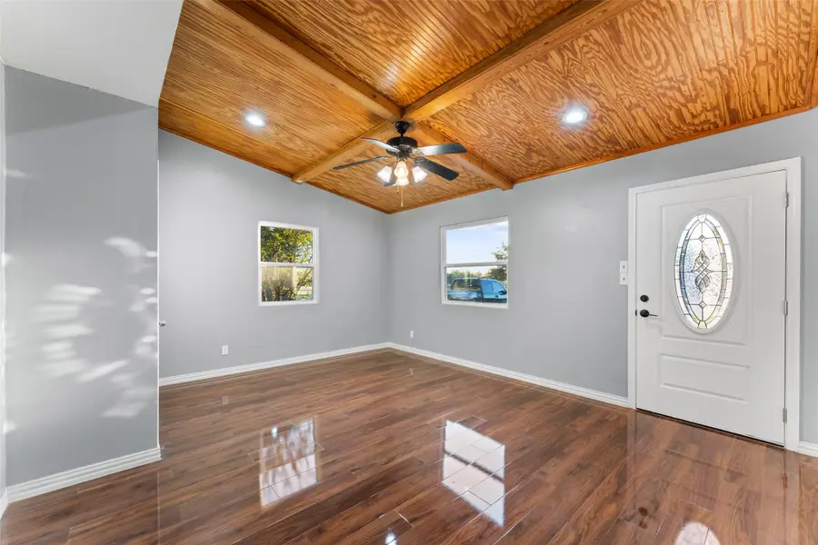 916 Wilkinson, Mesquite, TX 75149 - Image #3