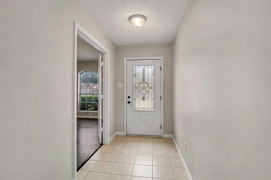 6855 Genevieve Drive, Fort Worth, TX 76137 - Image #3