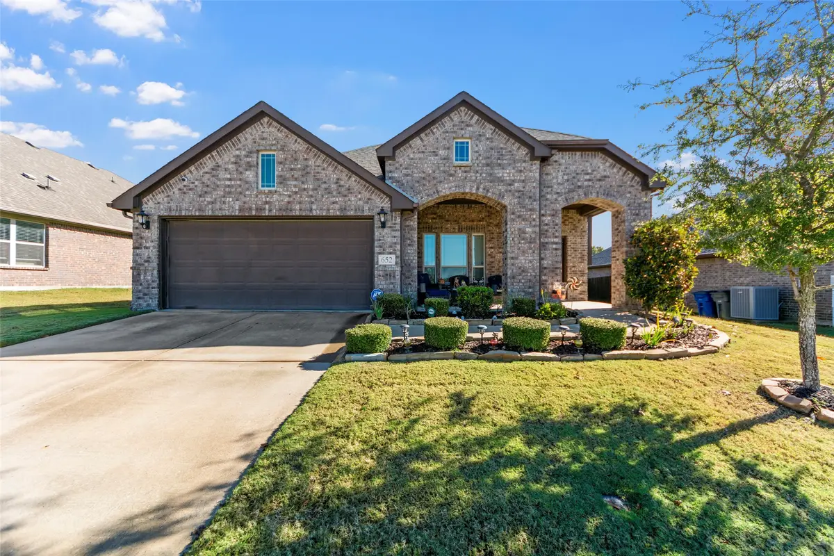 652 Cottage Place, Lavon, TX 75166 - Image #1