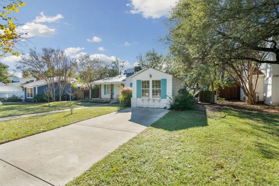 6333 Locke Avenue, Fort Worth, TX 76116 - Image #3