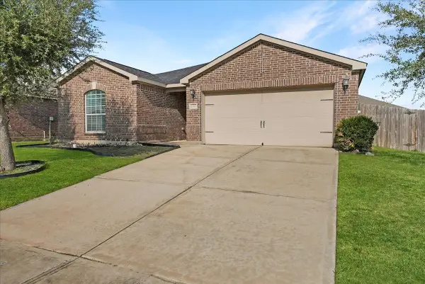 12916 Kingsgate Drive, Rhome, TX 76078