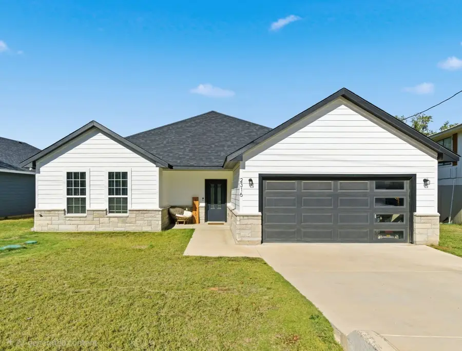 2316 Neches Street, Granbury, TX 76048 - Image #2