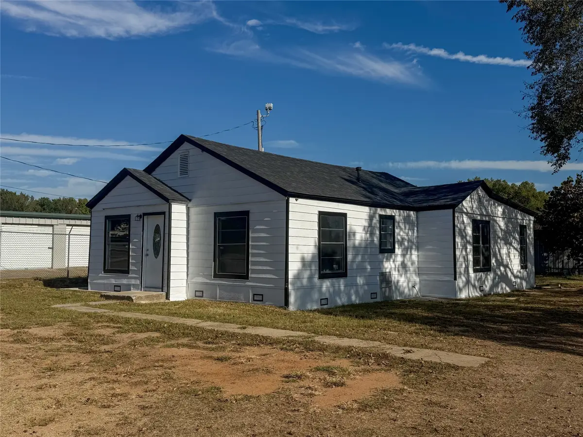 2410 N Jefferson, Mount Pleasant, TX 75455 - Image #1