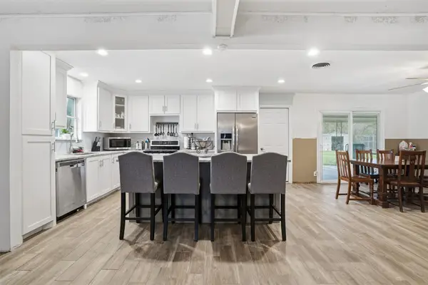 3904 Lakewood Drive, Lake Worth, TX 76135