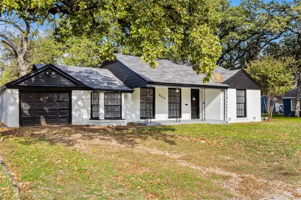 2513 Carnation Avenue, Fort Worth, TX 76111