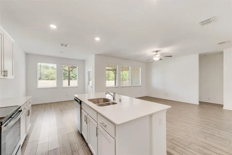 728 Alden Drive, Princeton, TX 75407 - Image #3