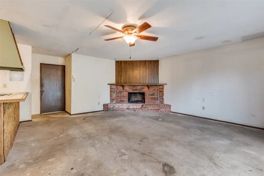 7001 Newcastle Place, North Richland Hills, TX 76182 - Image #3