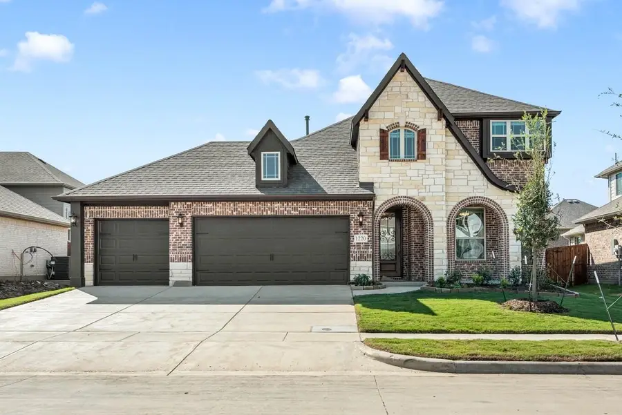 1220 Arrowwood Drive, Aubrey, TX 76227 - Image #2