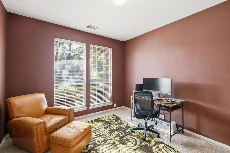 2812 Tranquilo Drive, Grand Prairie, TX 75054 - Image #3