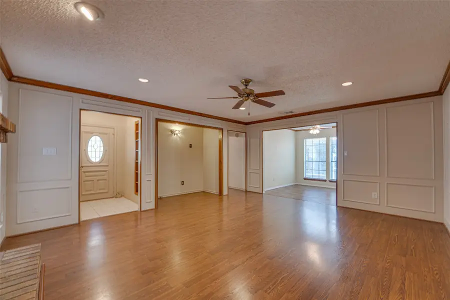 3204 Sara Drive, Rowlett, TX 75088 - Image #2