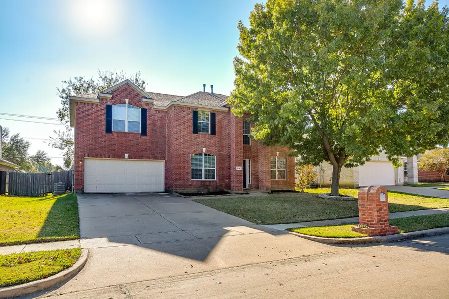 2116 Windcastle Drive, Mansfield, TX 76063 - Image #3