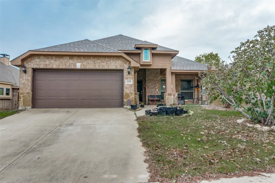 4229 Summersweet Lane, Fort Worth, TX 76036 - Image #2