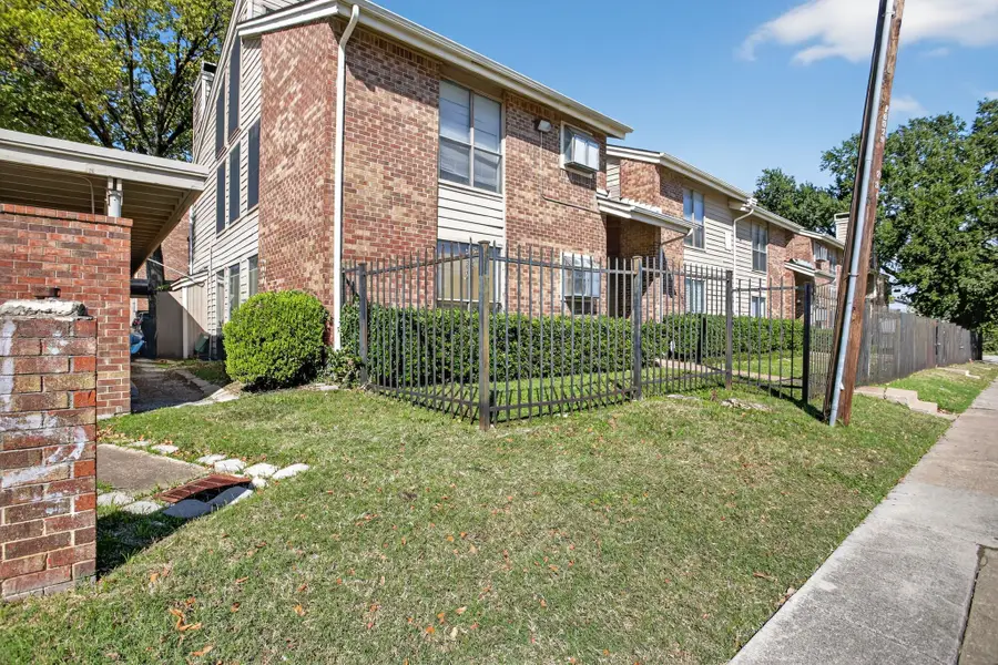 5750 Phoenix Drive #1, Dallas, TX 75231 - Image #2