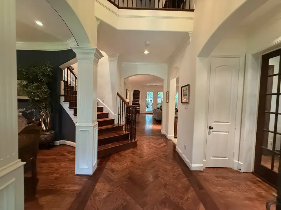 5718 Stanford Avenue, Dallas, TX 75209 - Image #2