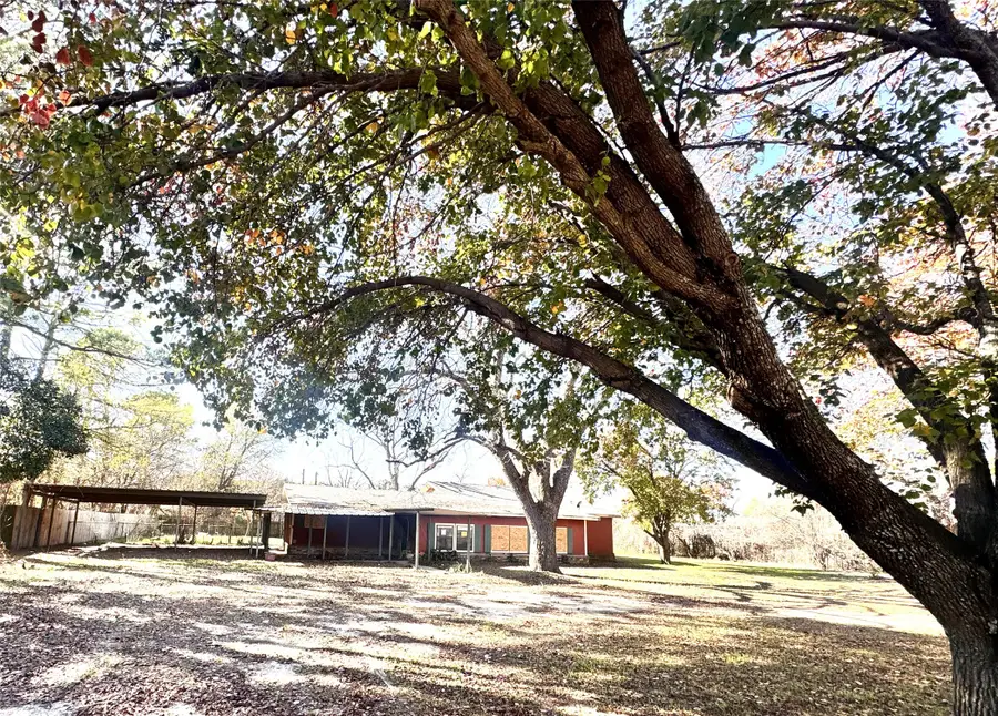 508 Lilac Drive, Granbury, TX 76049 - Image #3