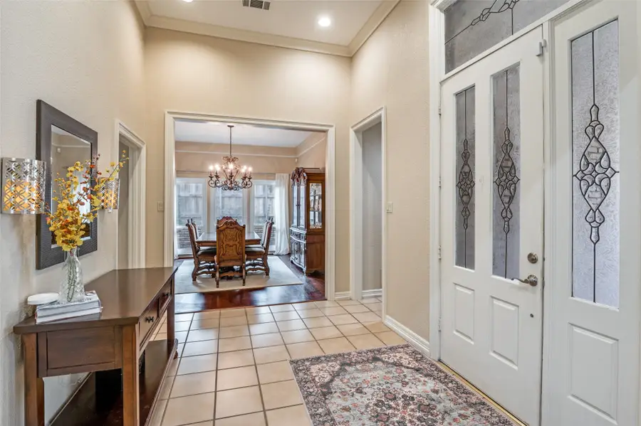 17819 Lost View Road, Dallas, TX 75252 - Image #2