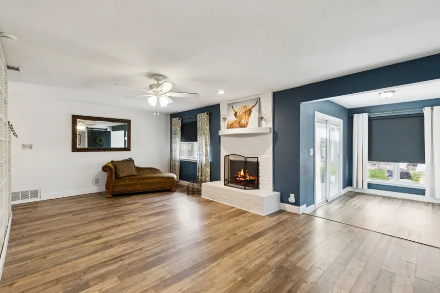 405 College Avenue, Keller, TX 76248 - Image #2