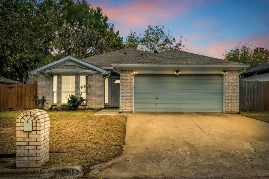 1725 Gainsborough Way, Fort Worth, TX 76134 - Image #2