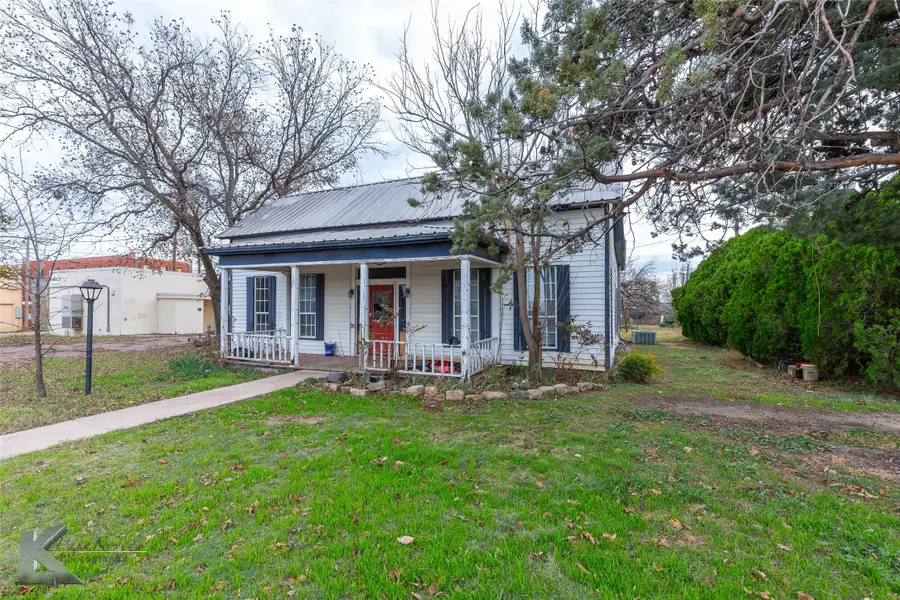 141 W 3rd Street, Baird, TX 79504 - Image #2