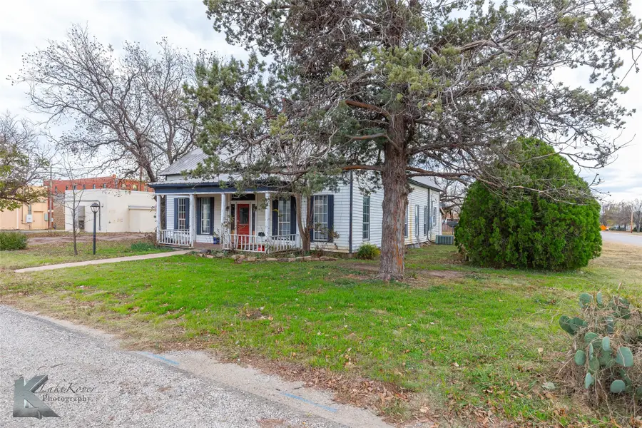 141 W 3rd Street, Baird, TX 79504 - Image #3