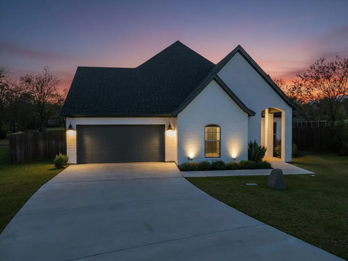 8236 Loar Court, Fort Worth, TX 76126 - Image #1